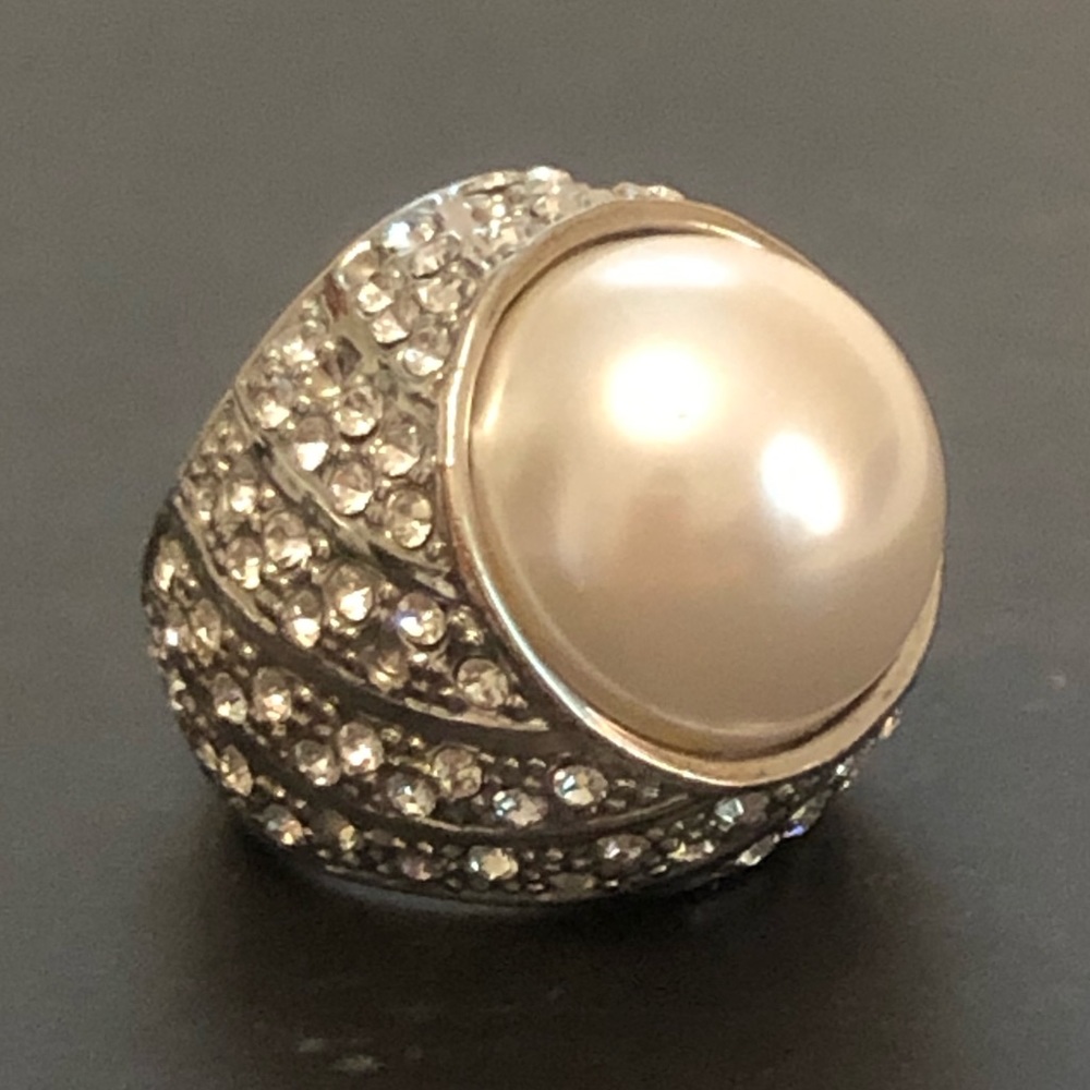 Beautiful Pearl Cocktail Ring, Sz 7